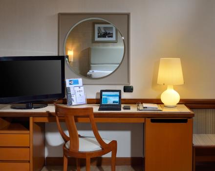 BW ホテル パラディソの客室ビジネス旅行者のためのすべての必要な設備を提供しています。