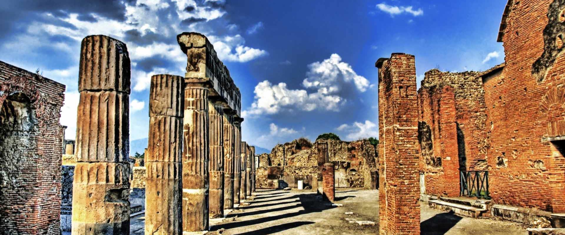 Discover the archaeological site of Pompeii and reserve your room at the BW Signature Collection Hotel Paradiso!