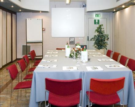 Sie haben eine Veranstaltung, die Sie für einen Tagungsraum in Neapel suchen organisieren? Entdecken Sie das Best Western Hotel Paradiso 4-Sterne-