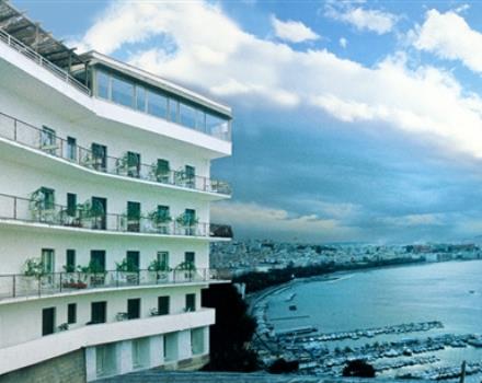 BW Signature Collection Hotel ParadisoはNapoli滞在中の心地よい理想的な滞在を提供します