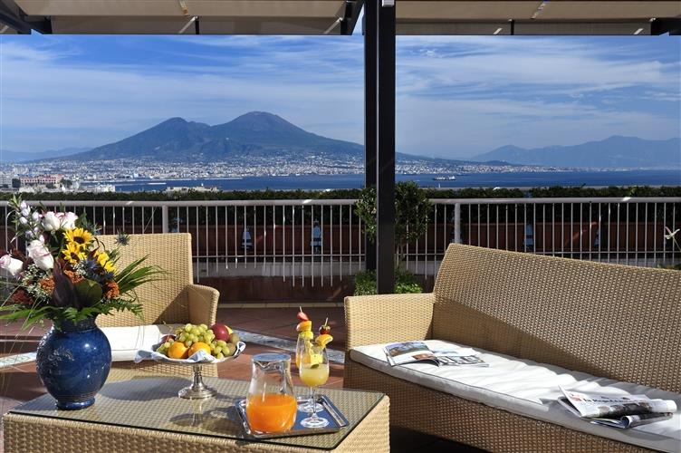 Für Sie 74 Zimmer mit jeder Komfortausstattung Im Best Western Hotel Paradiso erwarten Sie 74 Zimmer mit jeder Komfortausstattung