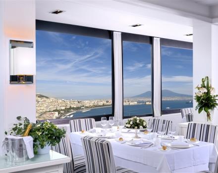 Procura um hotel em Napoli com um excelente restaurante? Faça a sua reserva no BW Signature Collection Hotel Paradiso