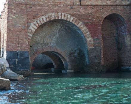 Scopri Posillipo con le escursioni del Gaiola Point, partner dell''Hotel Paradiso!