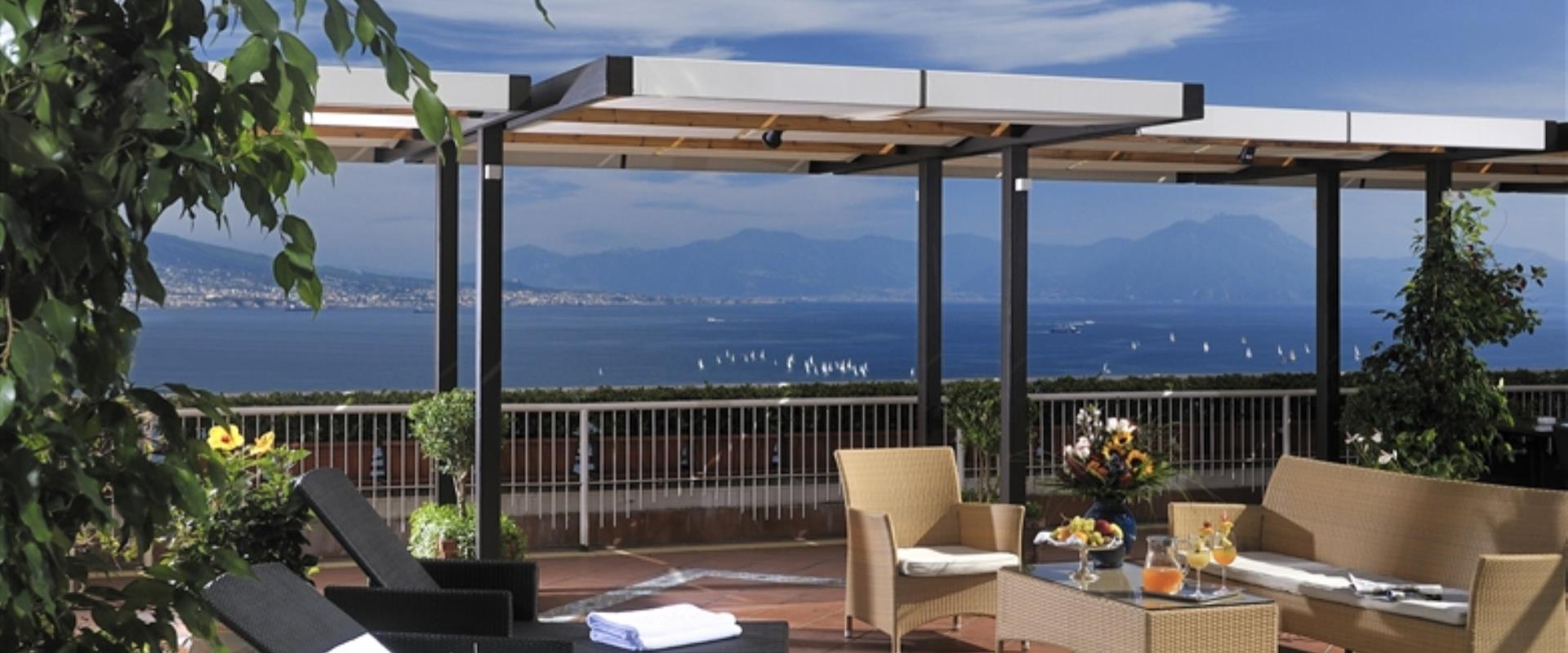 Vuoi visitare Napoli e soggiornare in un albergo ricco di servizi? Prenota al BW Signature Collection Hotel Paradiso