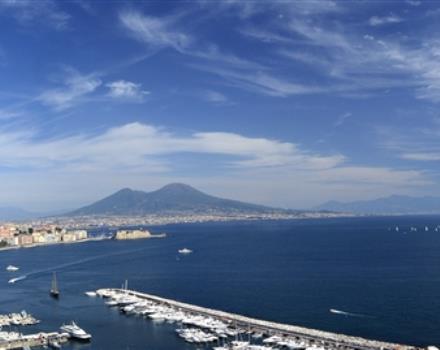 Napoliを訪れBW Signature Collection Hotel Paradisoに滞在する