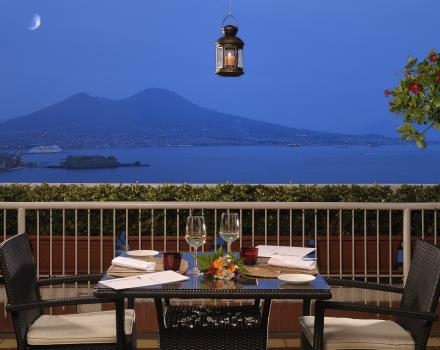 Романтический ужин в заливе Неаполя
