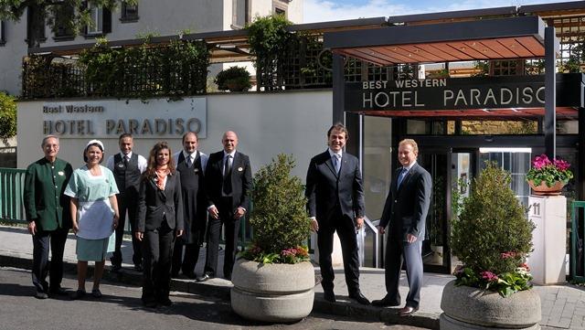 Staff - BW Signature Collection Hotel Paradiso - Napoli Lo staff del BW Signature Collection Hotel Paradiso è sempre pronto a soddisfare le tue esigenze per garantirti un soggiorno picevole e indimenticabile.