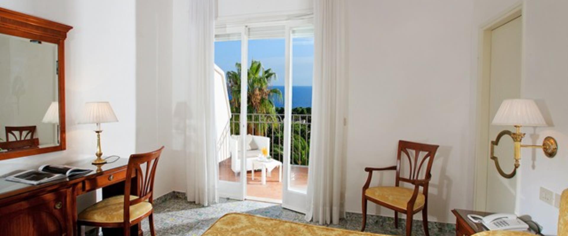 The panoramic rooms of  Hotel Syrene Capri.